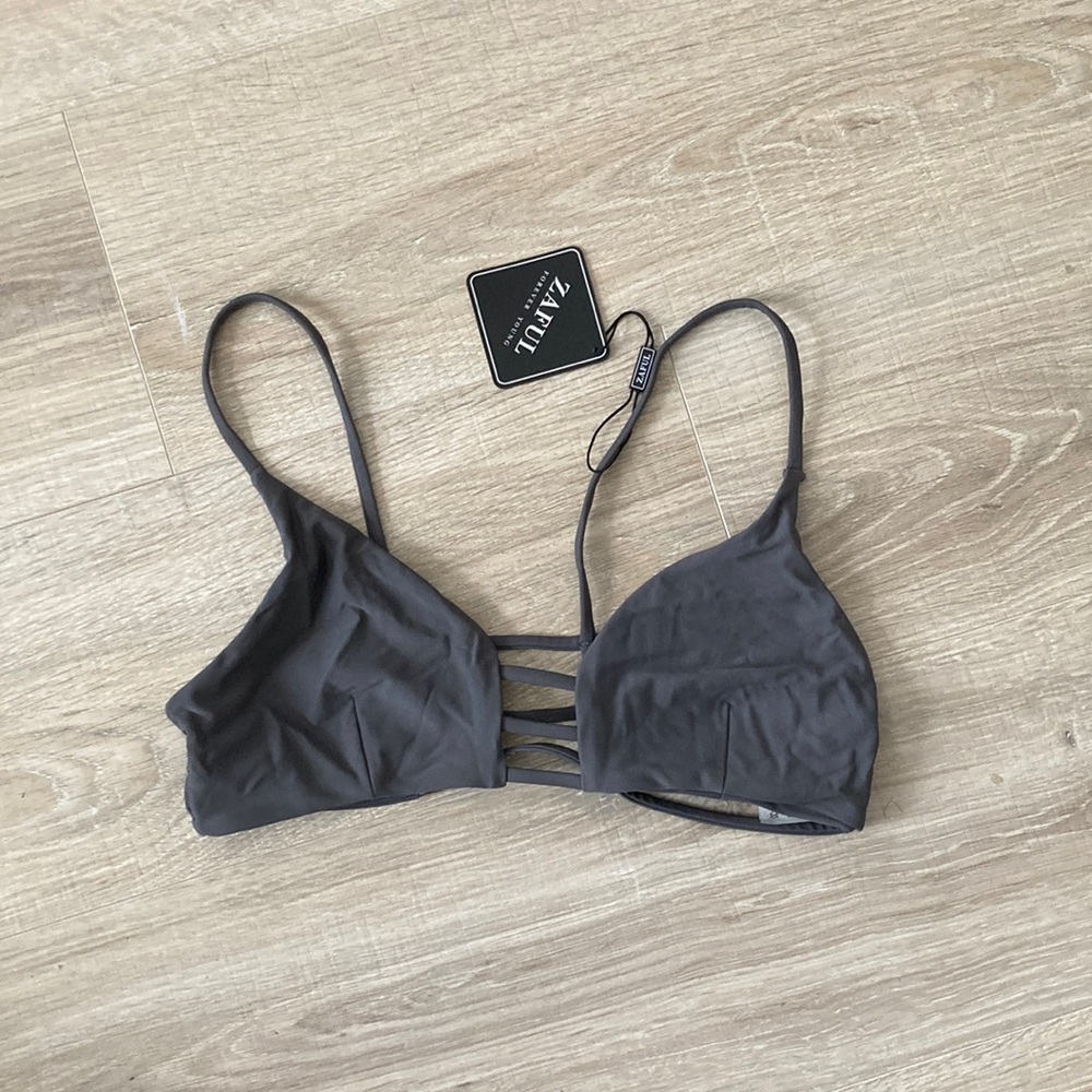 ZAFUL bikini top. Gray. Strappy. No padding. Women’s M